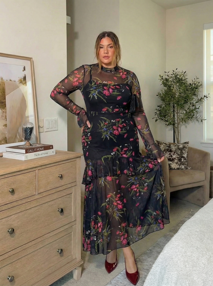 Valentina Elegant Maxi Dress